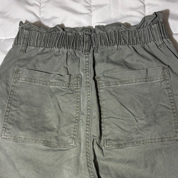 Gathered Waist Army Green Casual Pants - Picture 10 of 10